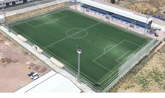 Gençler için bir futbol sahası da Alikahya’ya