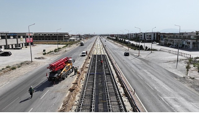 Milletvekilleri, Başkan Altay ve İl Başkanı Özgökçen Stadyum – Şehir Hastanesi Tramvay Hattı’ndaki Çalışmaları İnceledi