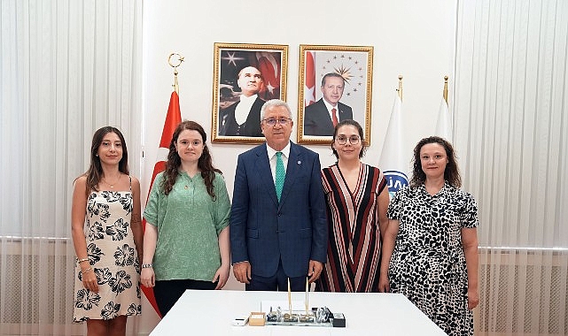 Egeli bilim ekibi HIV enfeksiyonunun erken tanısına yönelik nanobiyosensör geliştirecek