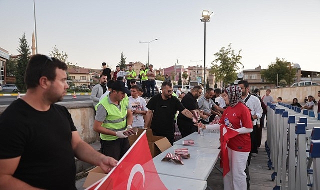 Nevşehir’de Dev Ekranda Milli Maç Heyecanı Yaşandı