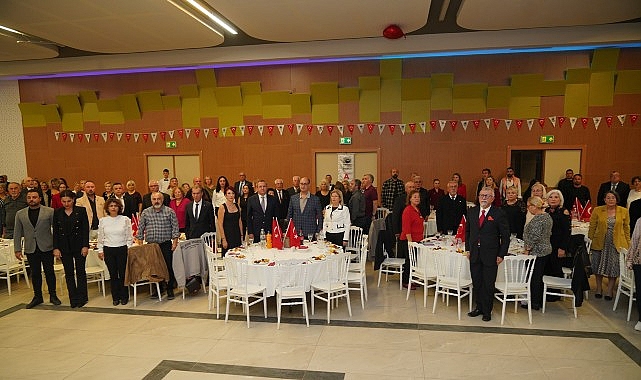 Cumhuriyet’in 102. yılı kapsamında, Ayvalık Atatürkçü Düşünce Derneği’nin ev sahipliğinde düzenlenen buluşma