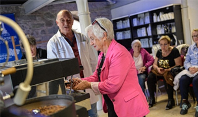Torunlara kahve sözü: İleri yaş baristalar iş başında