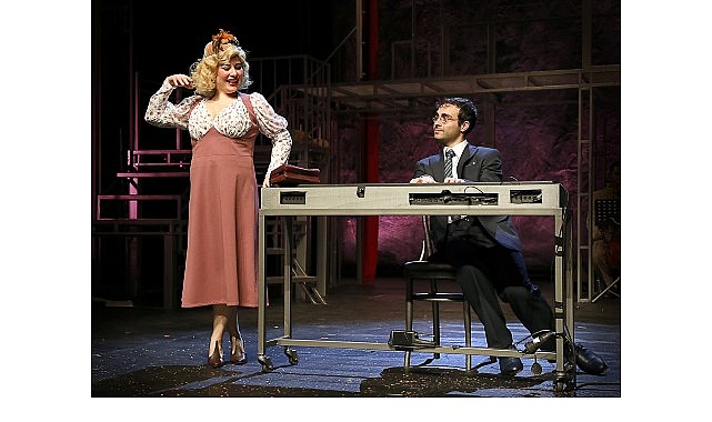 İBB Şehir Tiyatroları Aralık Ayında 36 Oyunu Seyirciyle Buluşturuyor