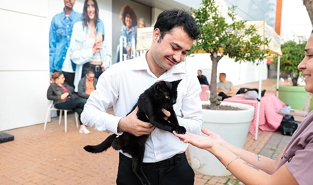 Konak’ta kalpler patili dostlar için attı