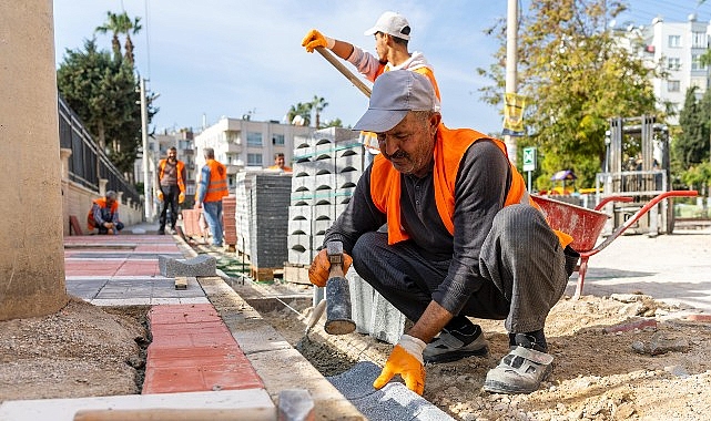 Yenişehir’de yol ve kaldırımlar yenileniyor