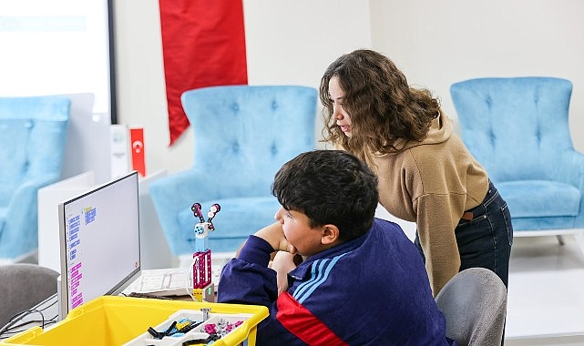 Geleceğin yazılımcıları Buca’da yetişiyor