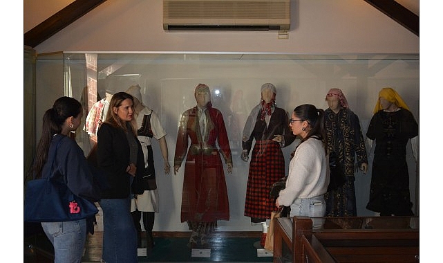 Ege Üniversitesi Etnografya Müzesi sanatseverleri bekliyor