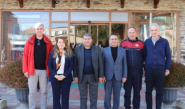 İzmir Büyükşehir İtfaiyesi’nden Bayındır’a Ziyaret: Yangın Tedbirleri Masaya Yatırıldı