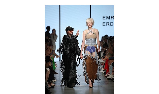 NO APOLOGIES öfkeyle değil, özgürlükle yükseliyor